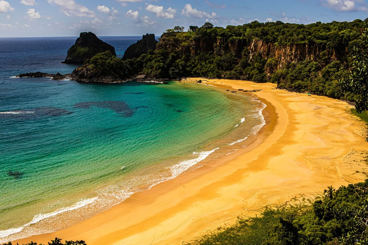 eSIM in Fernando de Noronha 1