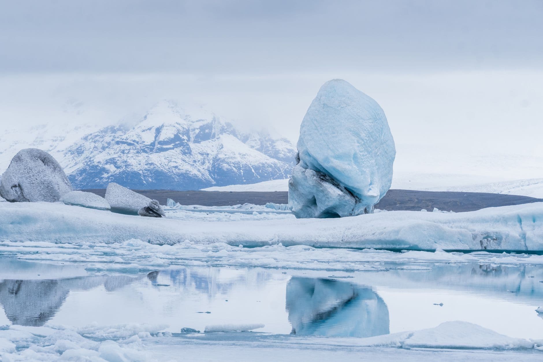eSIM in Jokulsarlon Glacier Lagoon 2