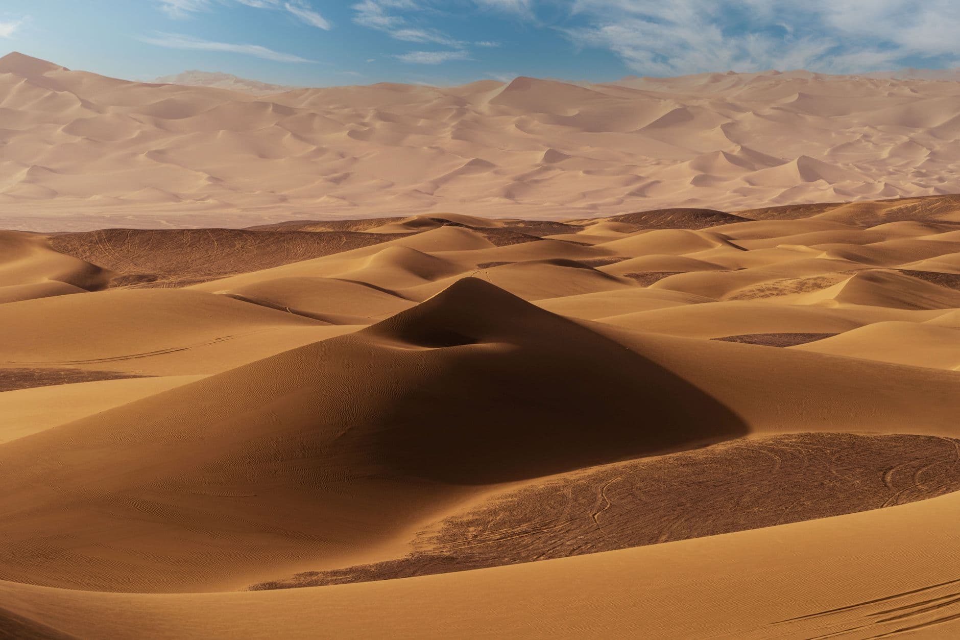 eSIM in Liwa Desert 1