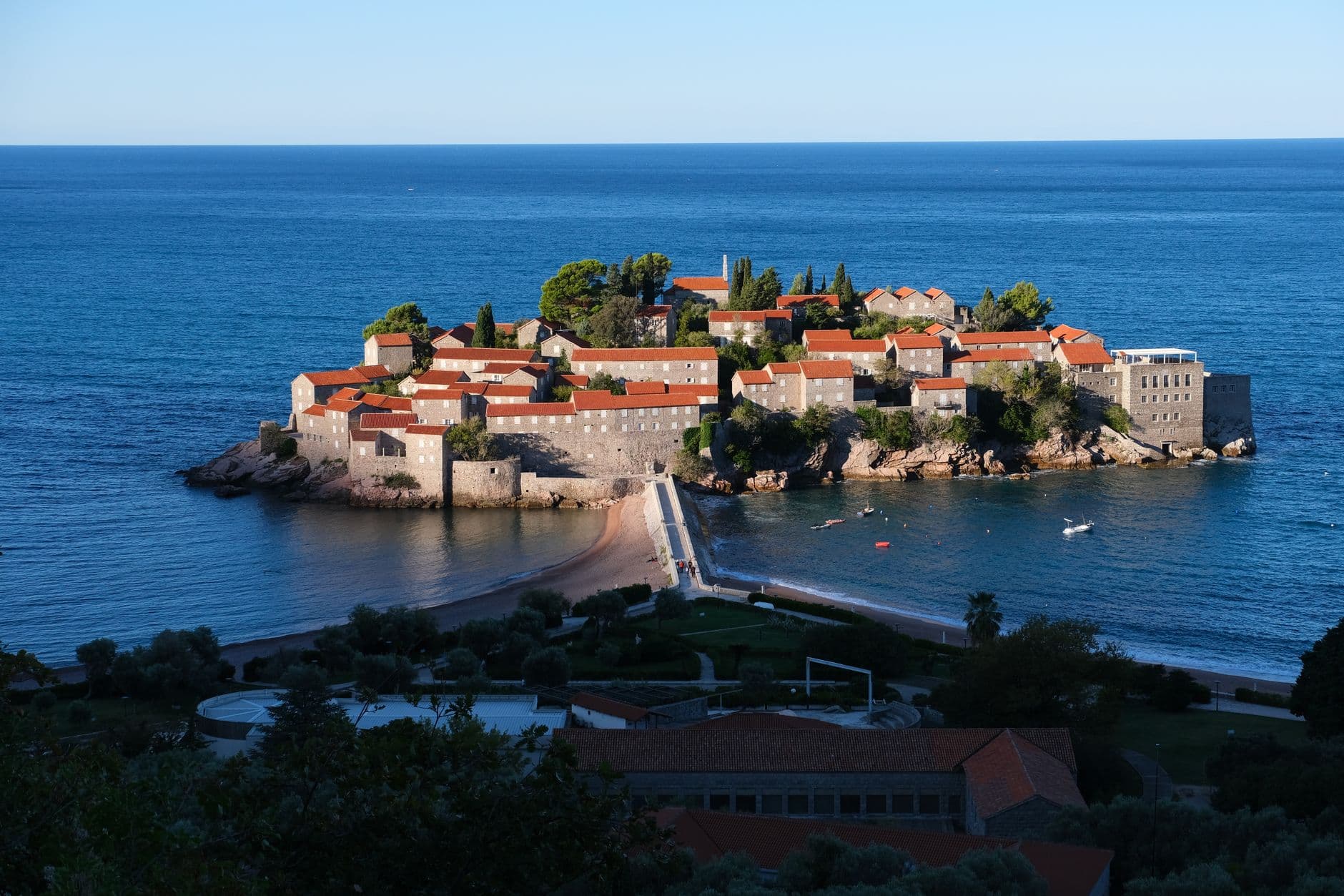eSIM in Sveti Stefan 2
