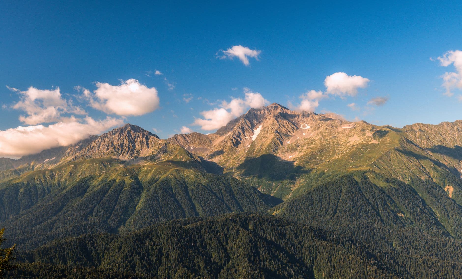 eSIM in Caucasus Mountains Russia 1
