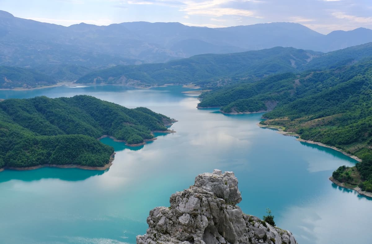 eSIM in Blue Eye Spring Albania 1