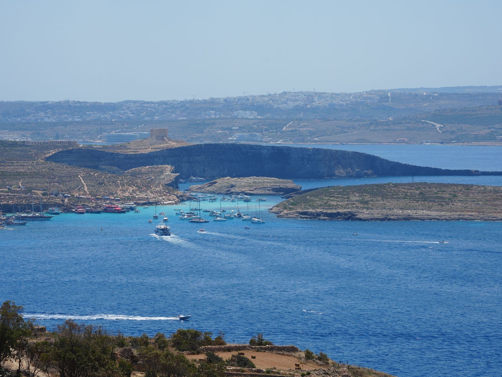 eSIM in Comino Island 2