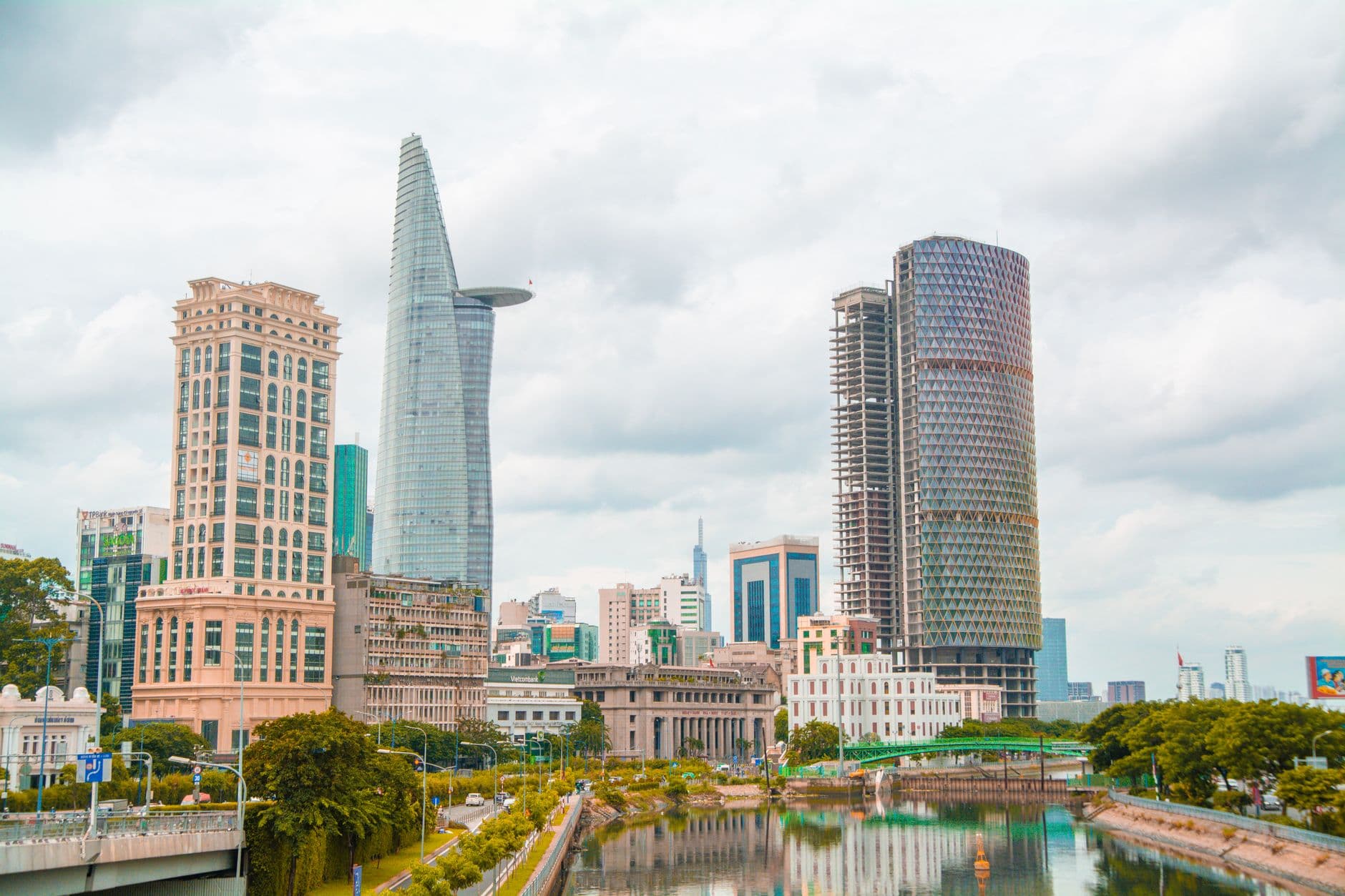 eSIM in Ho Chi Minh City 1