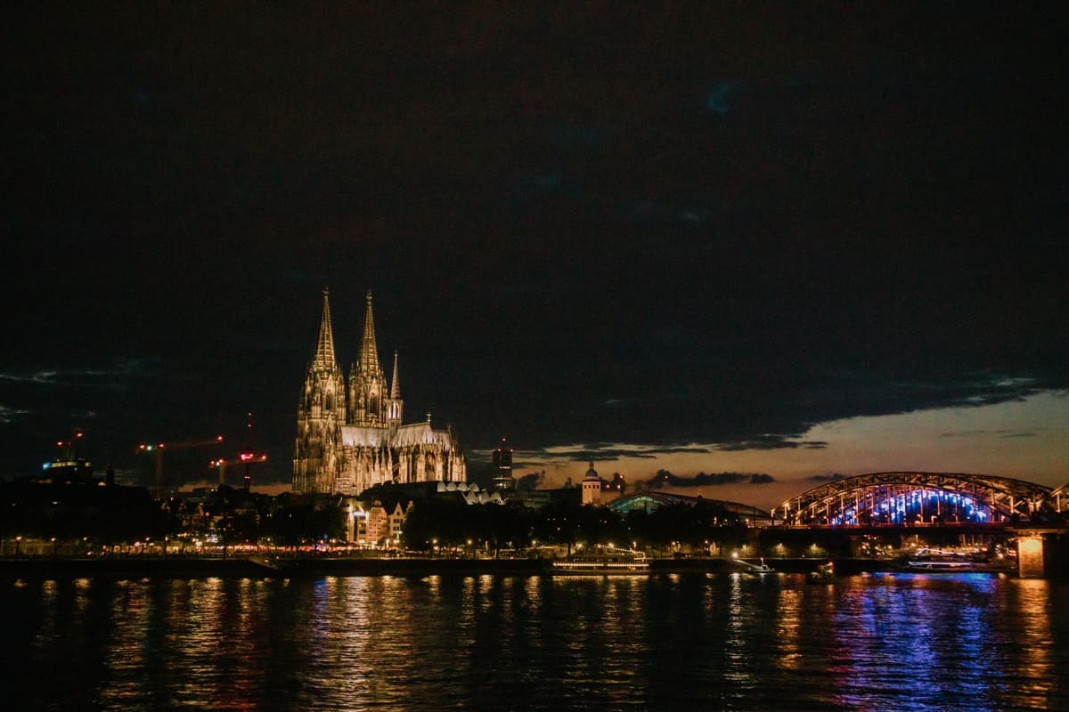 eSIM in Cologne 1