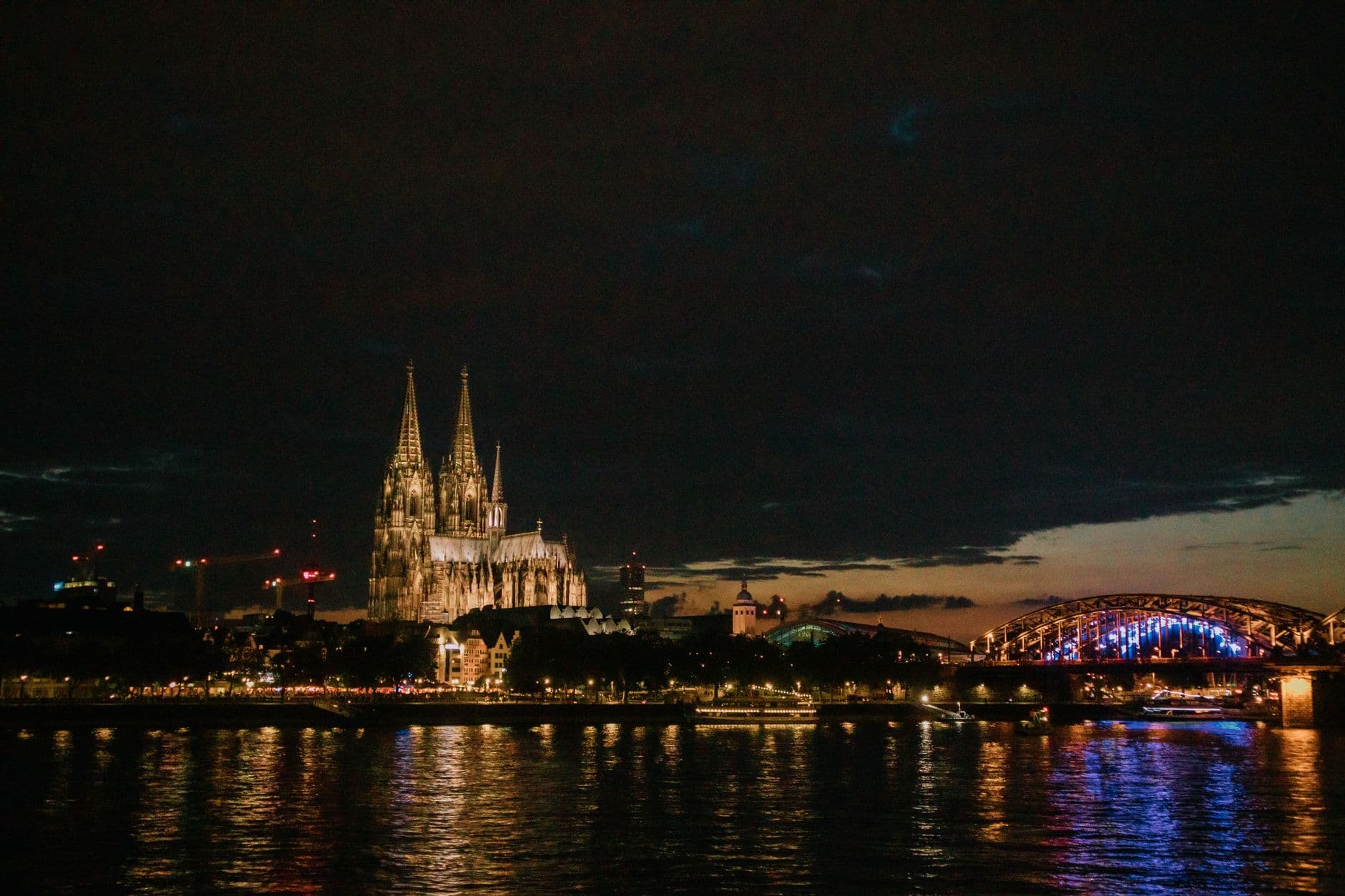 eSIM in Cologne 1