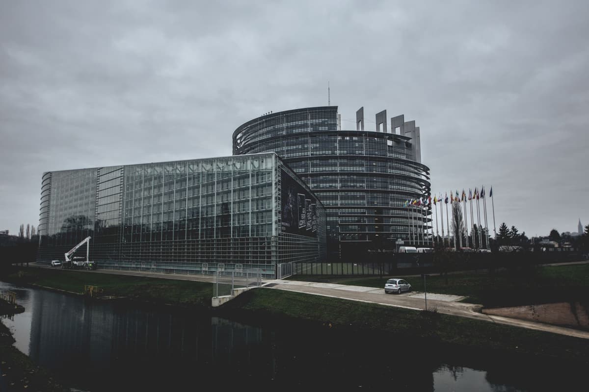 eSIM in Strasbourg 2