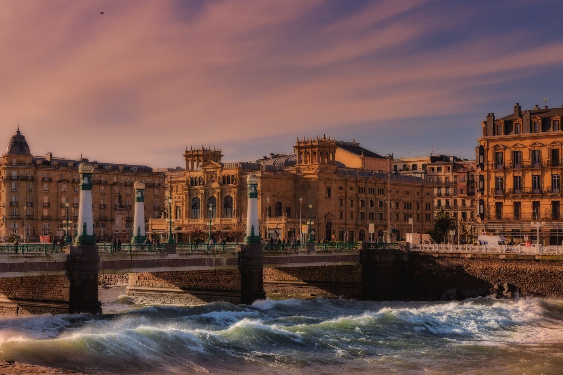 eSIM in San Sebastian 1