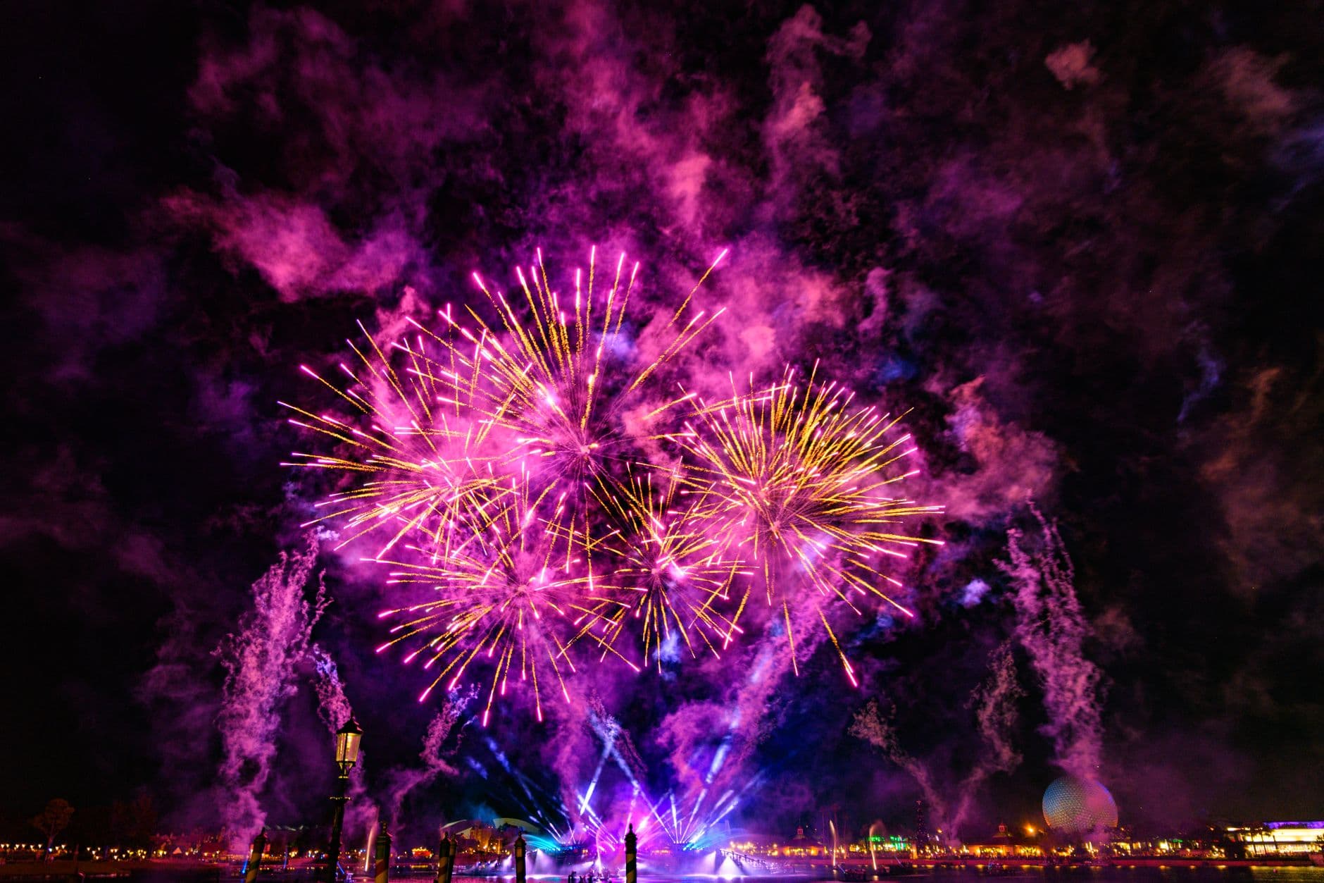 eSIM in Tomorrowland 1