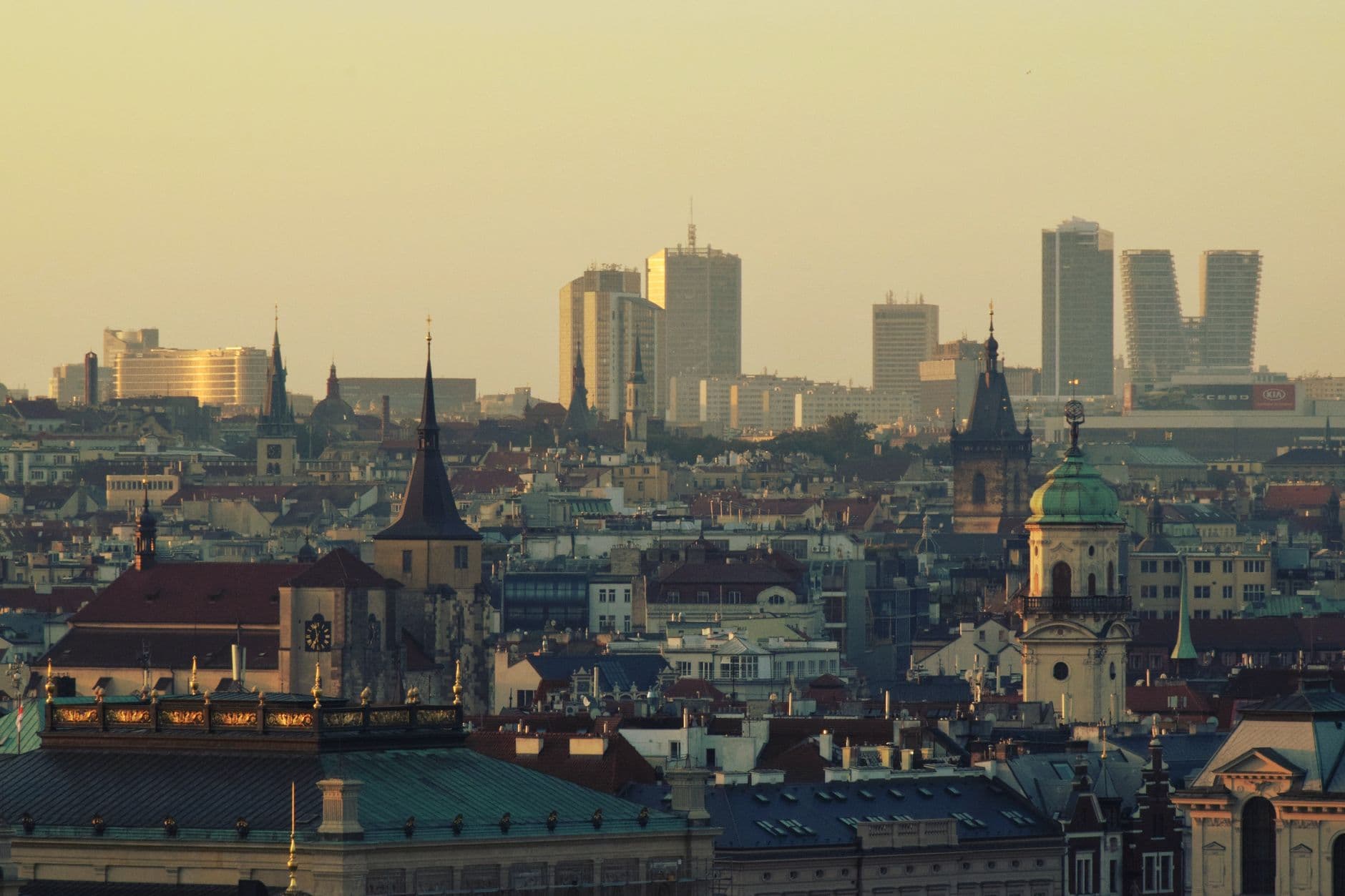 eSIM in Prague 2