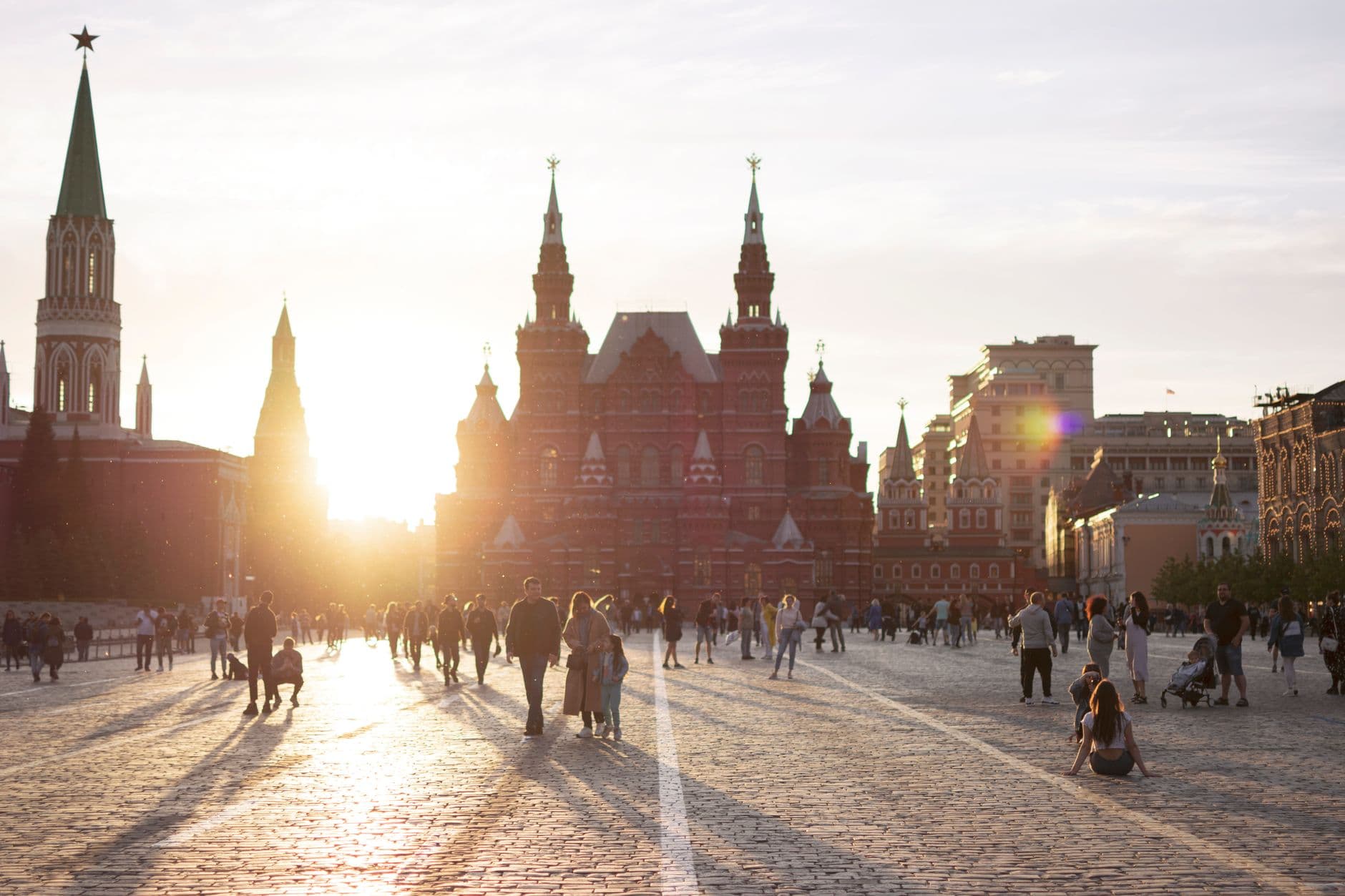 eSIM in Red Square 1