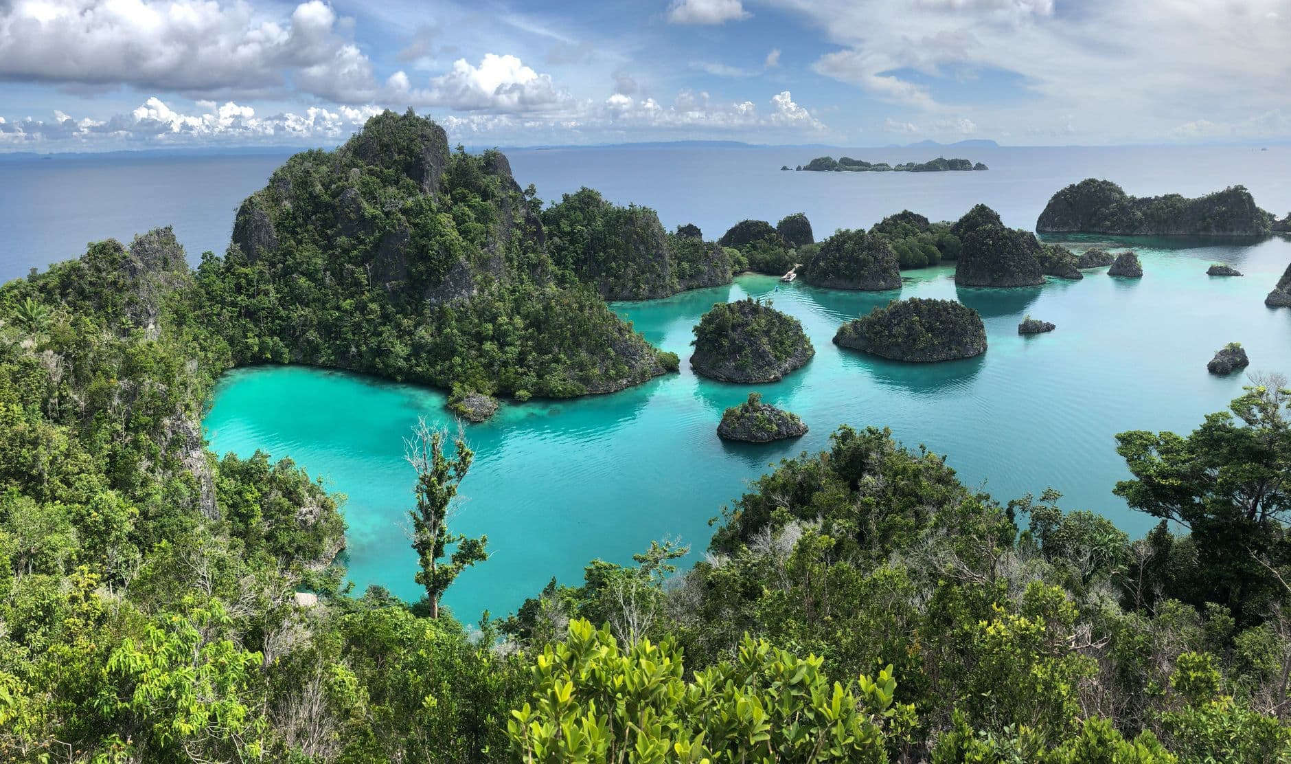 eSIM in Raja Ampat 1
