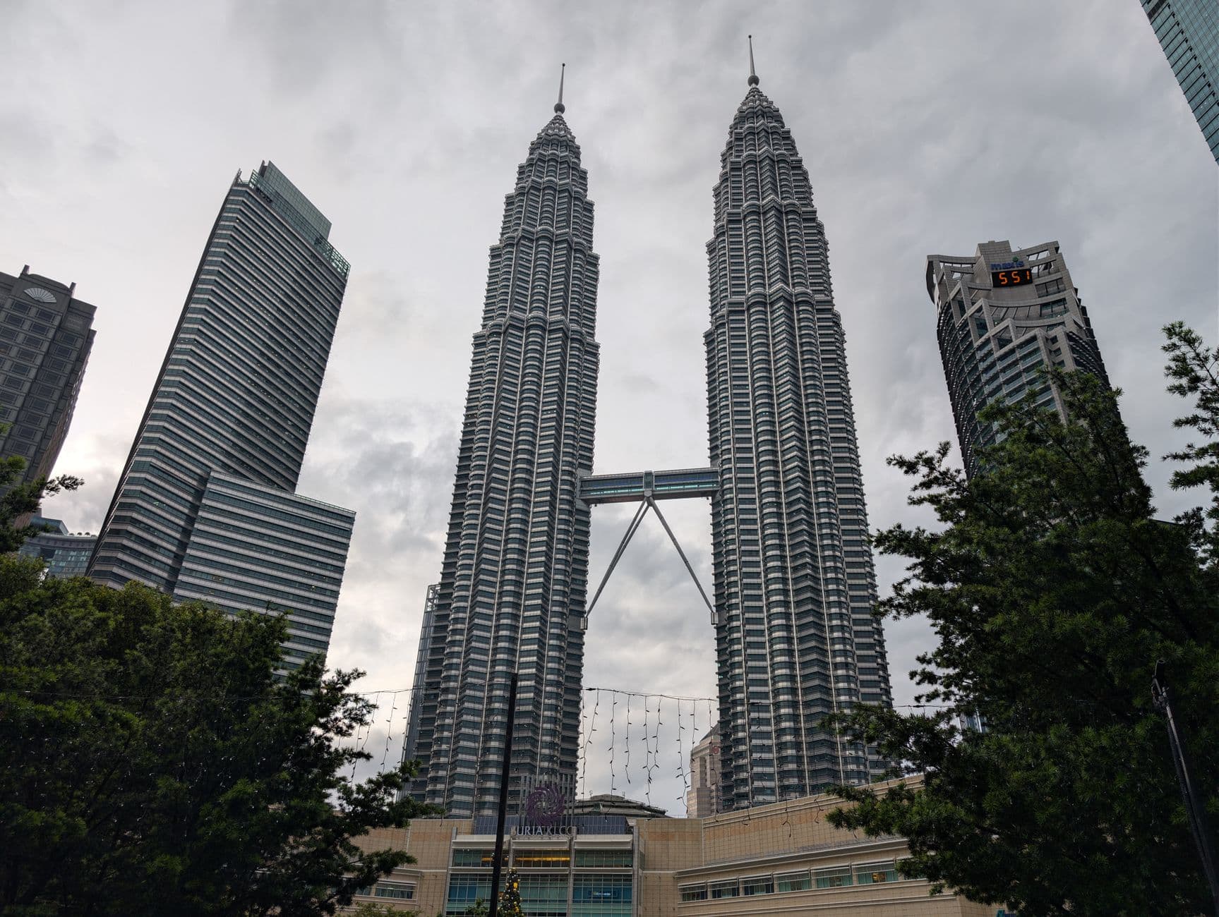 eSIM in Petronas Towers 1