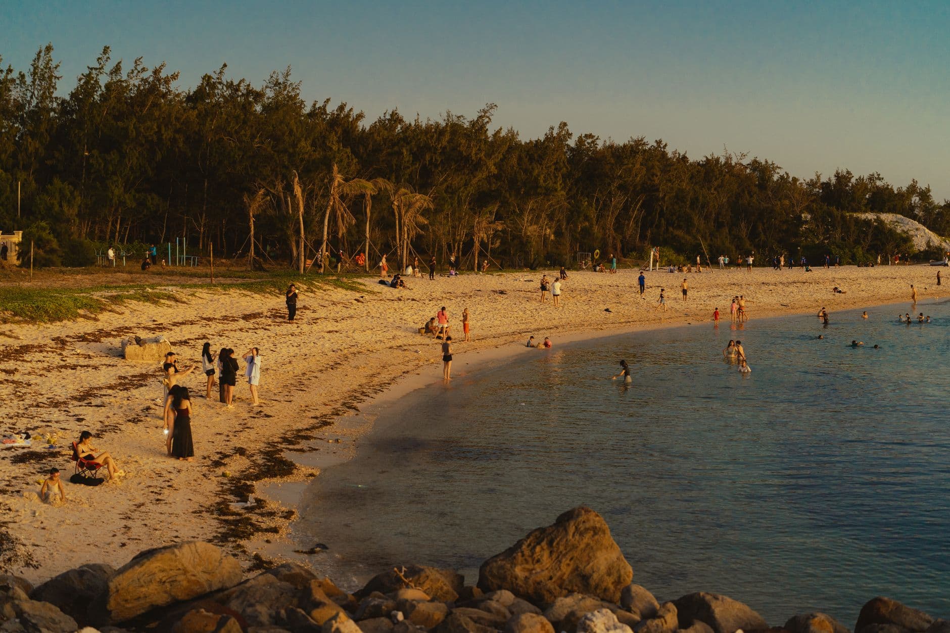 eSIM in Grace Bay Beach 1